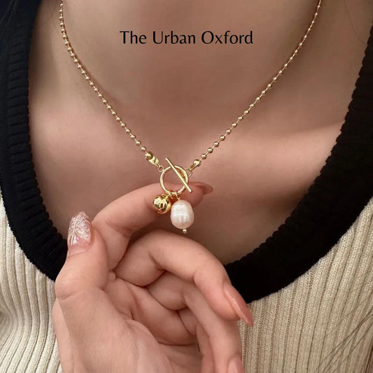 Modern Pearl Pendant Necklace